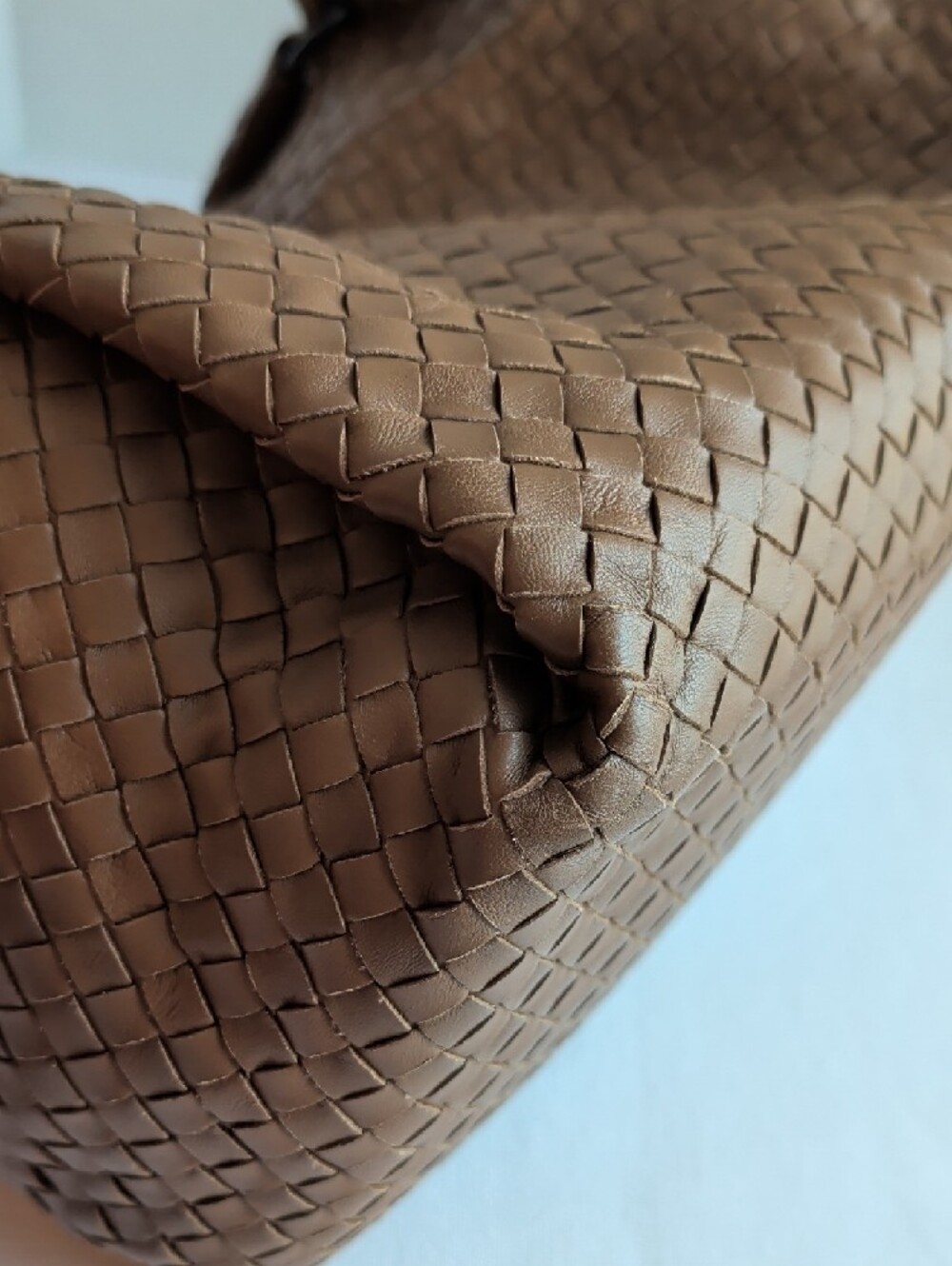 BOTTEGA VENETA Intrecciato Parachute Tote Bag Brown - Picture 8 of 16